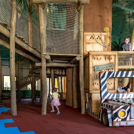 Safariland Stukenbrock Erlebnisresort Lyxtält Schloß Holte-Stukenbrock