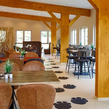 Lyxtält Safariland Stukenbrock Erlebnisresort *