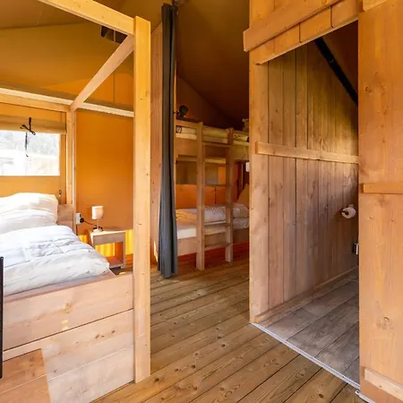 אוהל מפואר Safariland Stukenbrock Erlebnisresort *