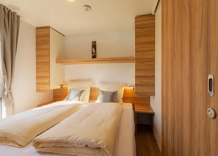 Safariland Stukenbrock Erlebnisresort Schloß Holte-Stukenbrock