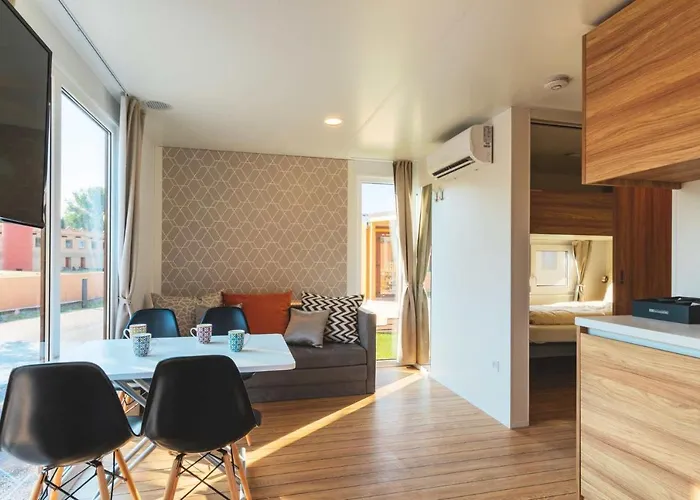 Safariland Stukenbrock Erlebnisresort Luxusní stan *