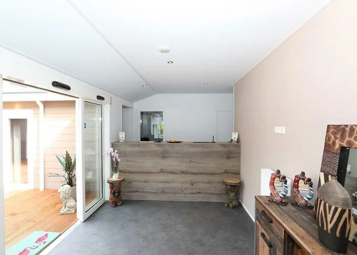 Safariland Stukenbrock Erlebnisresort Luxusní stan *